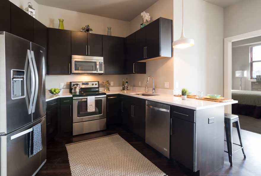 Corporate Housing near downtown Milwaukee East Side Luxury pet friendly apartments for rent