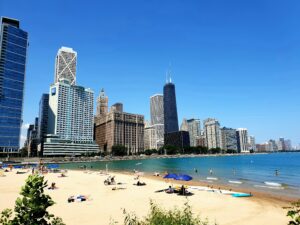 Furnished pet friendly apartments near downtown Chicago in the Gold Coast